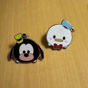 Disney Pins - Set of 2 Kawaii Tsum Tsum Pins Donald Duck and Goofy 2015